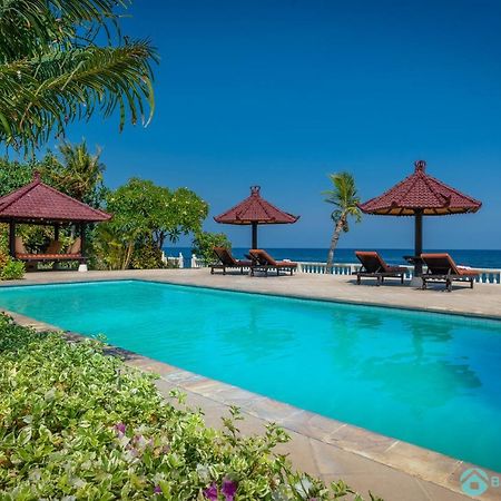 Villa Namaste - Beachfront At Lovina 10P, Pool, Bbq Banjar  Buitenkant foto