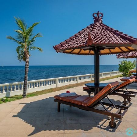 Villa Namaste - Beachfront At Lovina 10P, Pool, Bbq Banjar  Buitenkant foto