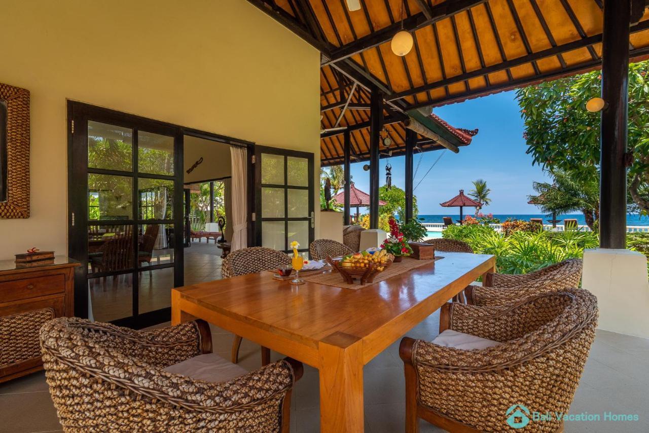 Villa Namaste - Beachfront At Lovina 10P, Pool, Bbq Banjar  Buitenkant foto