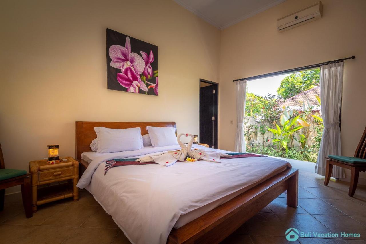 Villa Namaste - Beachfront At Lovina 10P, Pool, Bbq Banjar  Buitenkant foto