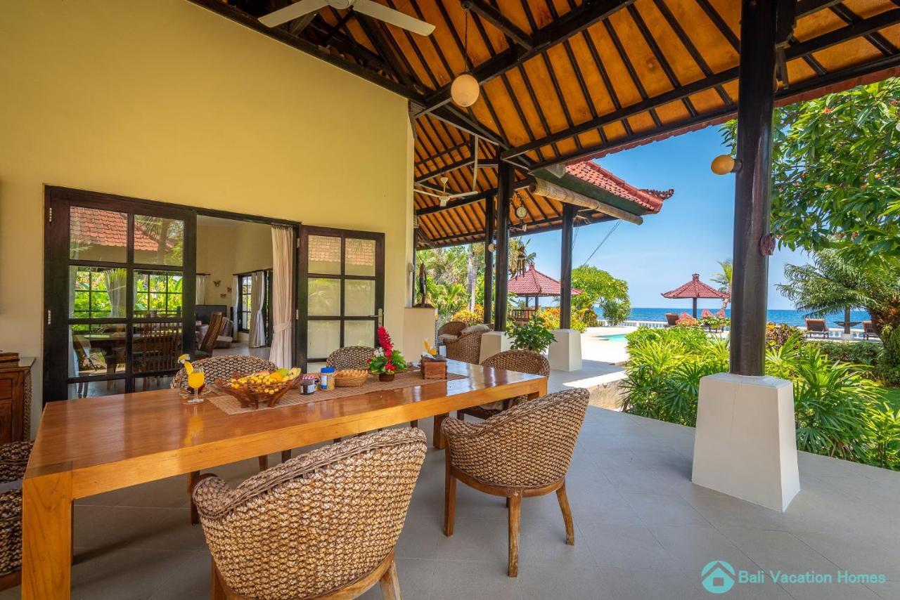 Villa Namaste - Beachfront At Lovina 10P, Pool, Bbq Banjar  Buitenkant foto