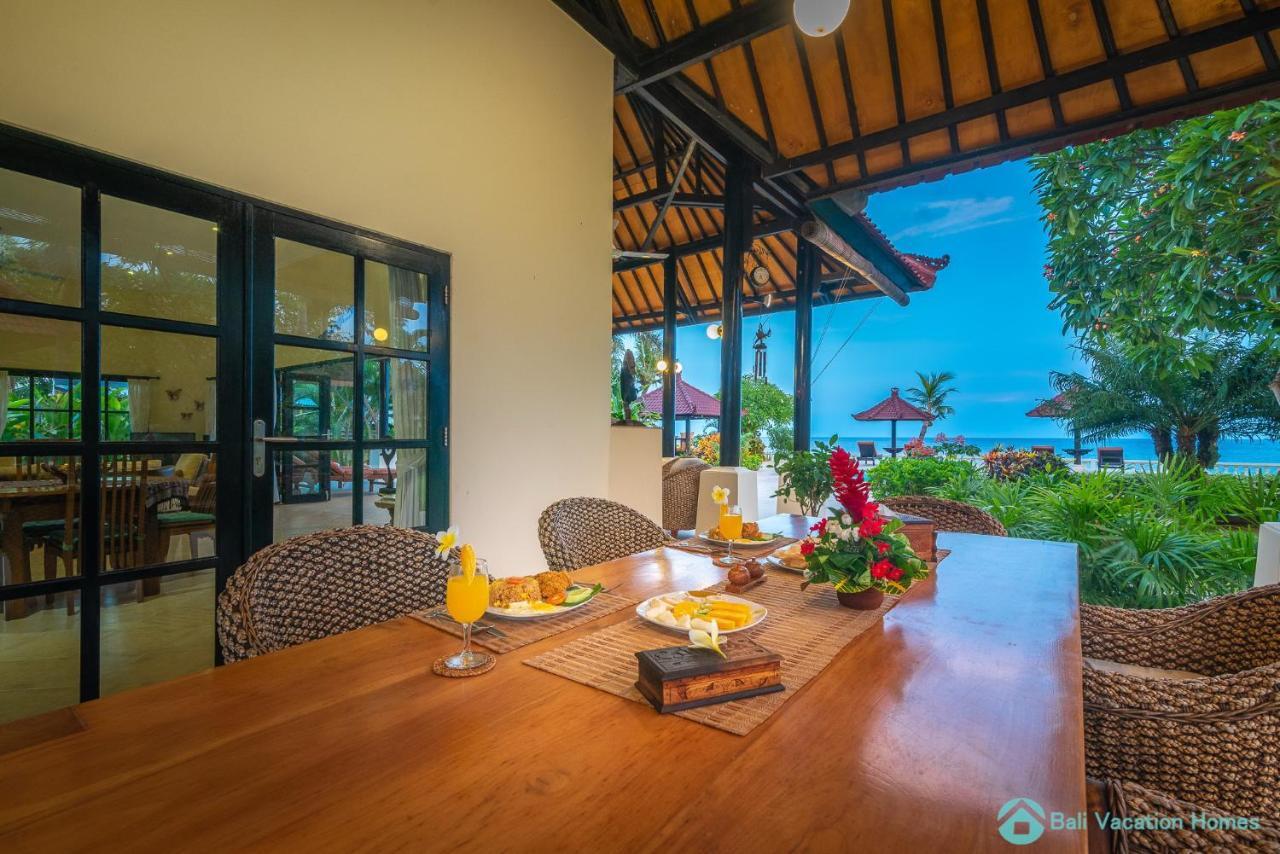 Villa Namaste - Beachfront At Lovina 10P, Pool, Bbq Banjar  Buitenkant foto