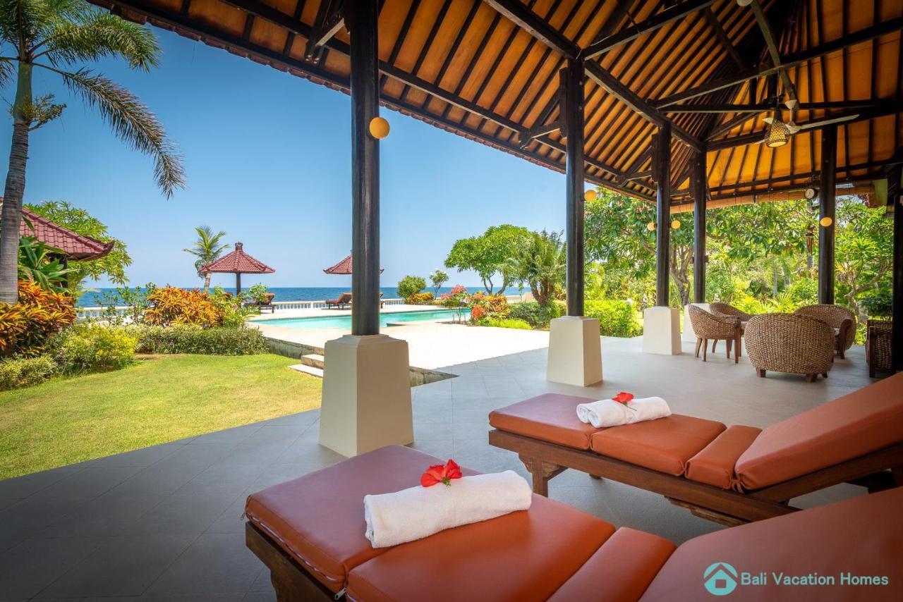 Villa Namaste - Beachfront At Lovina 10P, Pool, Bbq Banjar  Buitenkant foto
